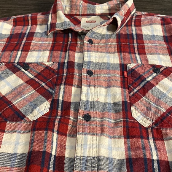 Levi’s plaid flannel. Size L. Red/cream/blue. Button down. Long sleeve. Collar. - Picture 8 of 12